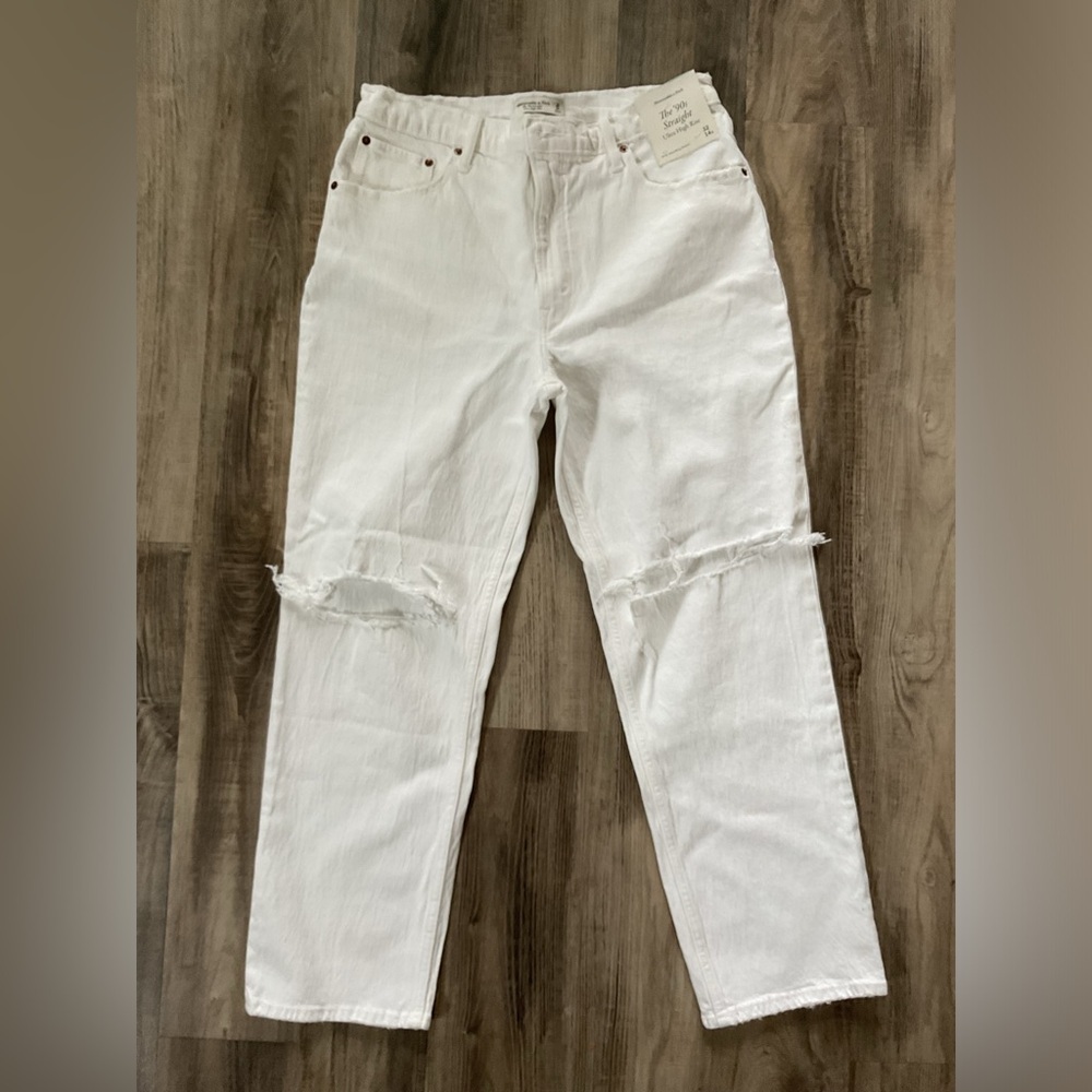 Abercrombie & Fitch 32/14 The ‘90’s Straight Ultra High Rise Smoothing Pockets